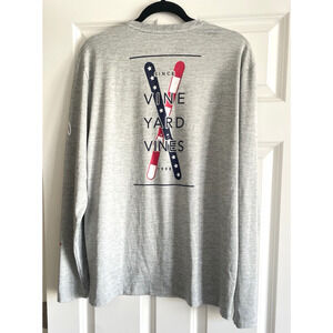 Vineyard Vines Performance Mens Medium Shirt Gray Crossed Skis Graphic Tee LS